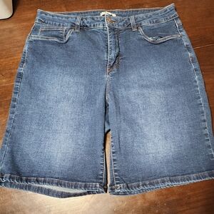 Croft & Barrow Jean Shorts Size 14